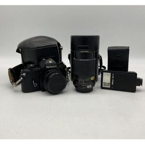 Nikon Series E 35mm Film Camera, SB-E Speedlight Vivitar Lens Cases Untested